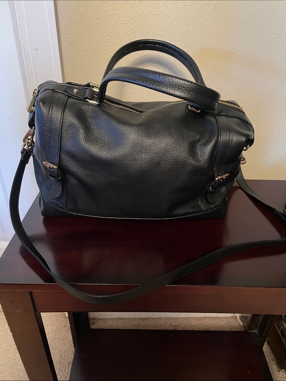 Ora Delphine Black Leather Satchel